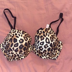 PINK vs tshirt bra 32DDD**